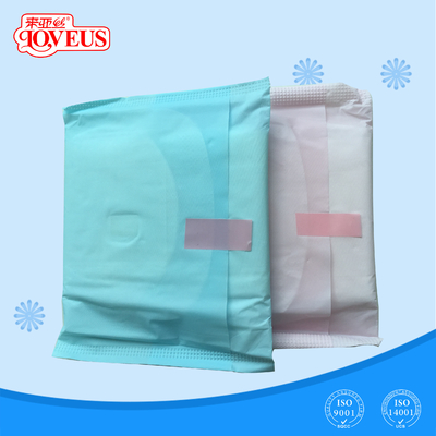 Bequeme negative Ion Sanitary Pad Soft Mesh-Oberfläche für Frauen